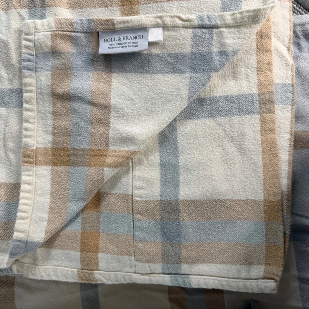 Boll & Branch Queen Flannel Sheet Set 100% Organic Cotton Plaid Cream Blue Tan